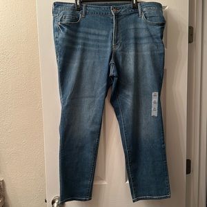 Old navy mid rise power slim straight jeans size 22!